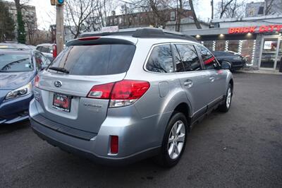 2013 Subaru Outback 2.5i Premium   - Photo 8 - Newark, NJ 07104