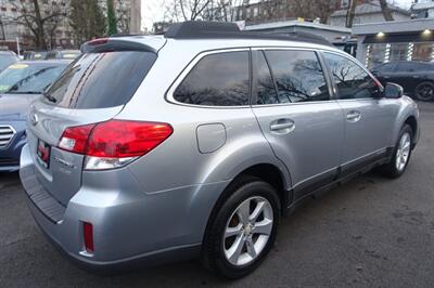 2013 Subaru Outback 2.5i Premium   - Photo 5 - Newark, NJ 07104