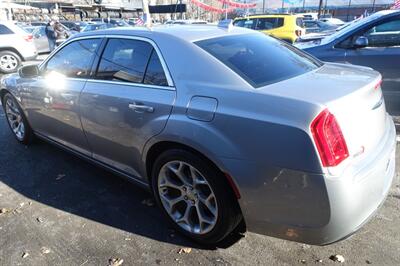 2017 Chrysler 300C Platinum   - Photo 4 - Newark, NJ 07104