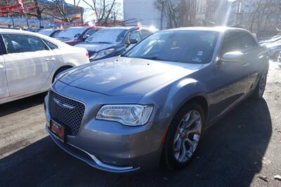 2017 Chrysler 300C Platinum   - Photo 1 - Newark, NJ 07104