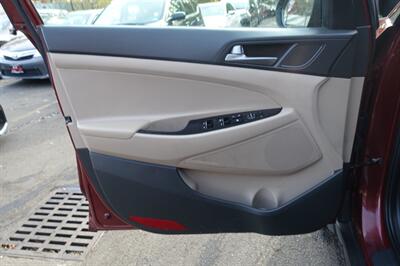 2016 Hyundai TUCSON Limited   - Photo 10 - Newark, NJ 07104