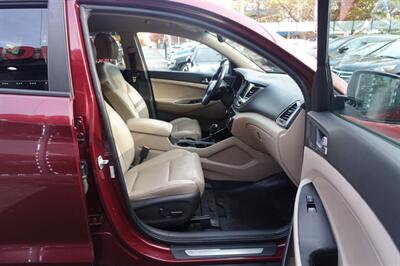 2016 Hyundai TUCSON Limited   - Photo 14 - Newark, NJ 07104