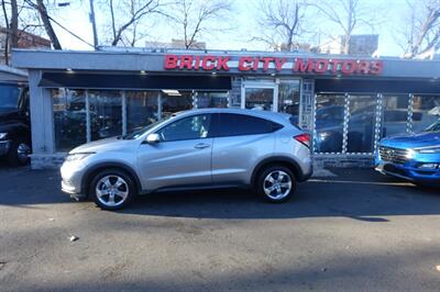 2020 Honda HR-V LX - Photo 4 - Newark, NJ 07104