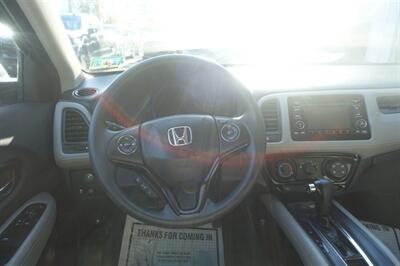 2020 Honda HR-V LX - Photo 13 - Newark, NJ 07104