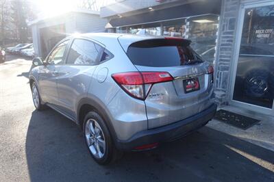 2020 Honda HR-V LX - Photo 6 - Newark, NJ 07104