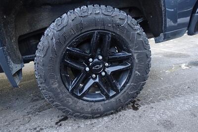 2021 Chevrolet Silverado 1500 LT Trail Boss   - Photo 22 - Newark, NJ 07104