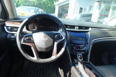 2017 Cadillac XTS Luxury - Photo 14 - Newark, NJ 07104