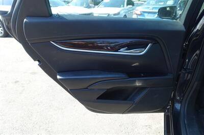 2017 Cadillac XTS Luxury - Photo 13 - Newark, NJ 07104