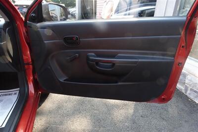 2010 Hyundai ACCENT GS   - Photo 14 - Newark, NJ 07104