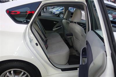 2010 Toyota Prius   - Photo 16 - Newark, NJ 07104