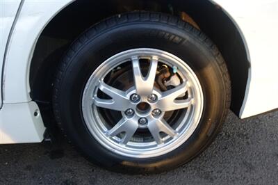 2010 Toyota Prius   - Photo 21 - Newark, NJ 07104