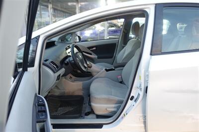 2010 Toyota Prius   - Photo 9 - Newark, NJ 07104