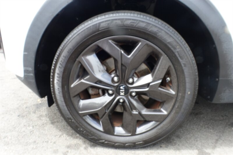 2020 Kia Sportage S photo 22