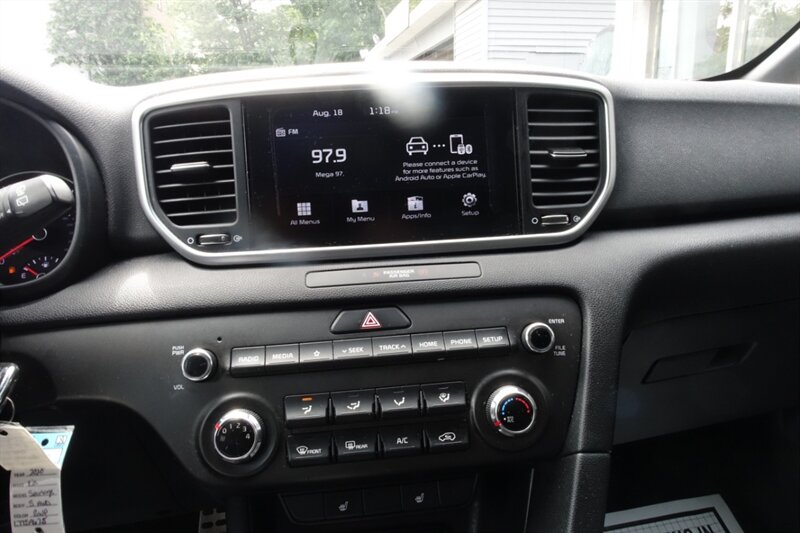 2020 Kia Sportage S photo 18