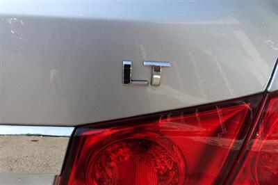 2013 Chevrolet Cruze LT Turbo - Photo 24 - Newark, NJ 07104