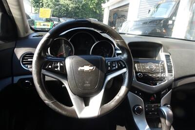 2013 Chevrolet Cruze LT Turbo - Photo 13 - Newark, NJ 07104