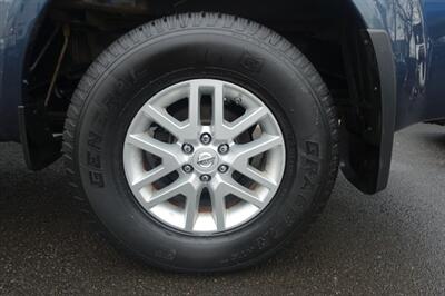 2017 Nissan Frontier SV   - Photo 23 - Newark, NJ 07104