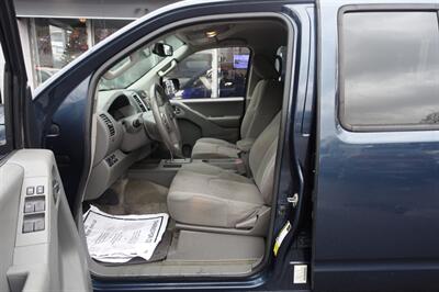 2017 Nissan Frontier SV   - Photo 9 - Newark, NJ 07104