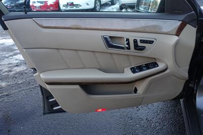 2011 Mercedes-Benz E 350 Sport 4MATIC   - Photo 10 - Newark, NJ 07104