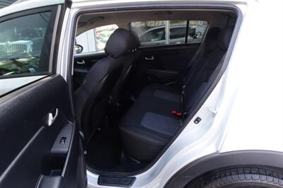 2015 Kia Sportage LX   - Photo 11 - Newark, NJ 07104