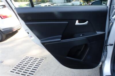 2015 Kia Sportage LX   - Photo 12 - Newark, NJ 07104