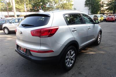 2015 Kia Sportage LX   - Photo 8 - Newark, NJ 07104