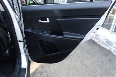 2015 Kia Sportage LX   - Photo 17 - Newark, NJ 07104