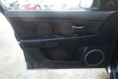 2009 Mazda Mazda3 s Sport - Photo 10 - Newark, NJ 07104