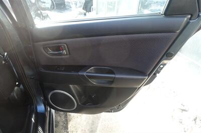 2009 Mazda Mazda3 s Sport - Photo 17 - Newark, NJ 07104