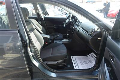 2009 Mazda Mazda3 s Sport - Photo 14 - Newark, NJ 07104
