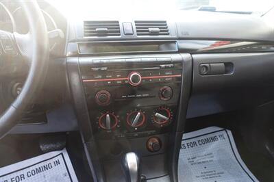 2009 Mazda Mazda3 s Sport - Photo 18 - Newark, NJ 07104