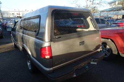 2001 Chevrolet S-10   - Photo 6 - Newark, NJ 07104