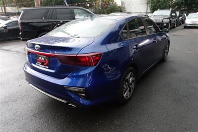 2019 Kia Forte LXS   - Photo 8 - Newark, NJ 07104