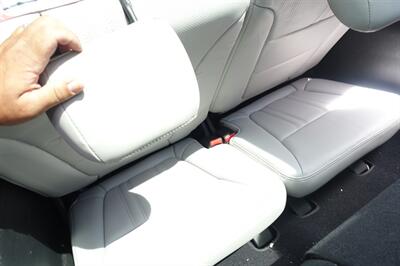 2014 Kia Sorento SX Limited - Photo 24 - Newark, NJ 07104