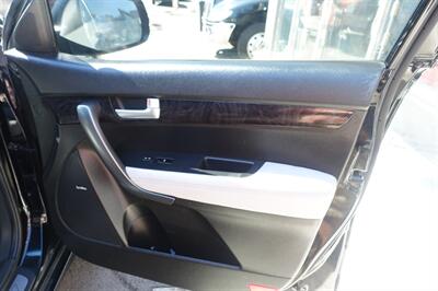 2014 Kia Sorento SX Limited   - Photo 20 - Newark, NJ 07104