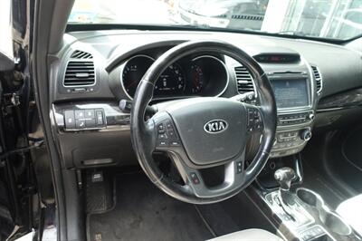 2014 Kia Sorento SX Limited - Photo 12 - Newark, NJ 07104