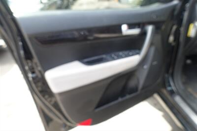 2014 Kia Sorento SX Limited - Photo 10 - Newark, NJ 07104