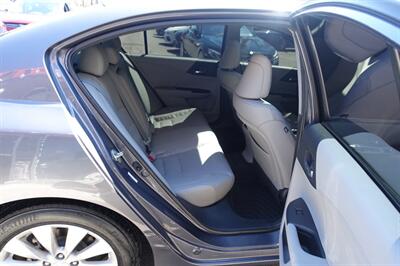2013 Honda Accord EX-L V6   - Photo 16 - Newark, NJ 07104