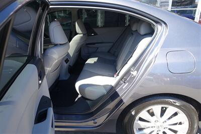 2013 Honda Accord EX-L V6   - Photo 11 - Newark, NJ 07104
