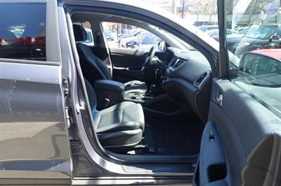 2018 Hyundai TUCSON SE - Photo 14 - Newark, NJ 07104