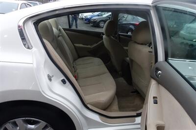 2012 Nissan Altima 2.5 S   - Photo 16 - Newark, NJ 07104