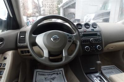 2012 Nissan Altima 2.5 S   - Photo 13 - Newark, NJ 07104
