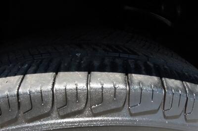2012 Toyota RAV4   - Photo 21 - Newark, NJ 07104