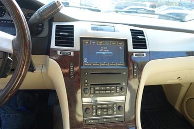 2008 Cadillac Escalade   - Photo 28 - Newark, NJ 07104