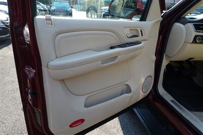 2008 Cadillac Escalade   - Photo 11 - Newark, NJ 07104