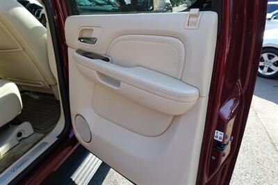 2008 Cadillac Escalade   - Photo 19 - Newark, NJ 07104