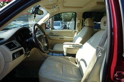 2008 Cadillac Escalade   - Photo 10 - Newark, NJ 07104