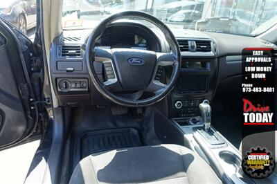 2010 Ford Fusion Hybrid   - Photo 18 - Newark, NJ 07104