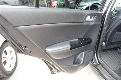 2020 Kia Sportage EX - Photo 16 - Newark, NJ 07104
