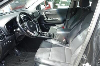 2020 Kia Sportage EX - Photo 13 - Newark, NJ 07104